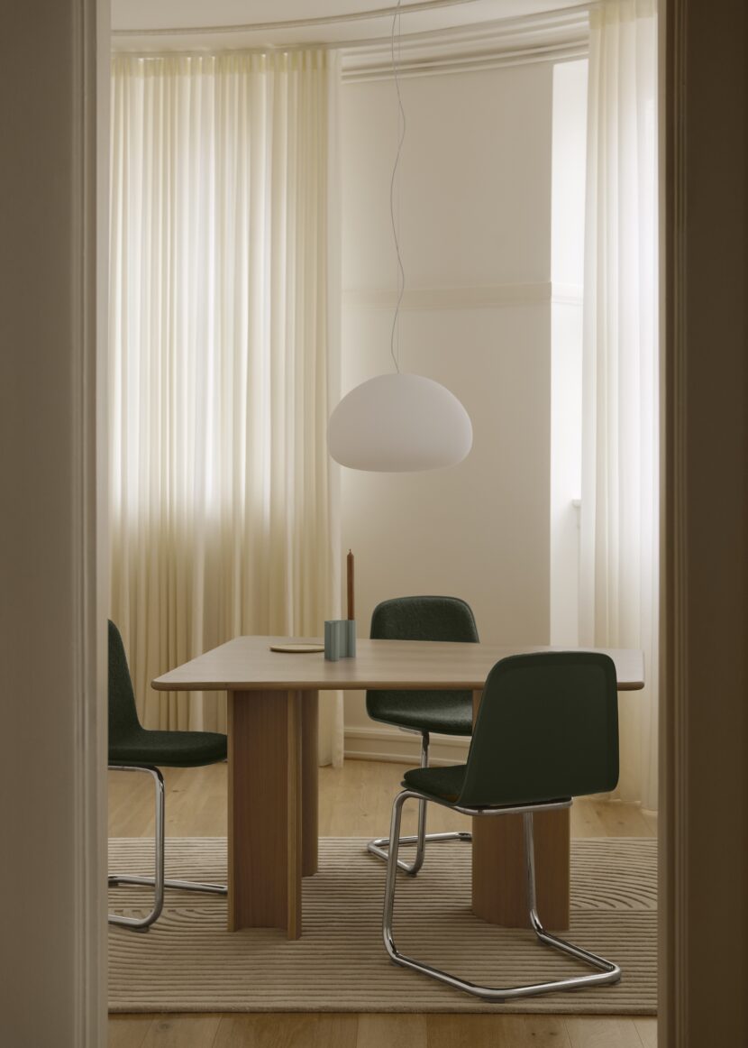 Muuto_Fluid-Pendant_lifestyle_02