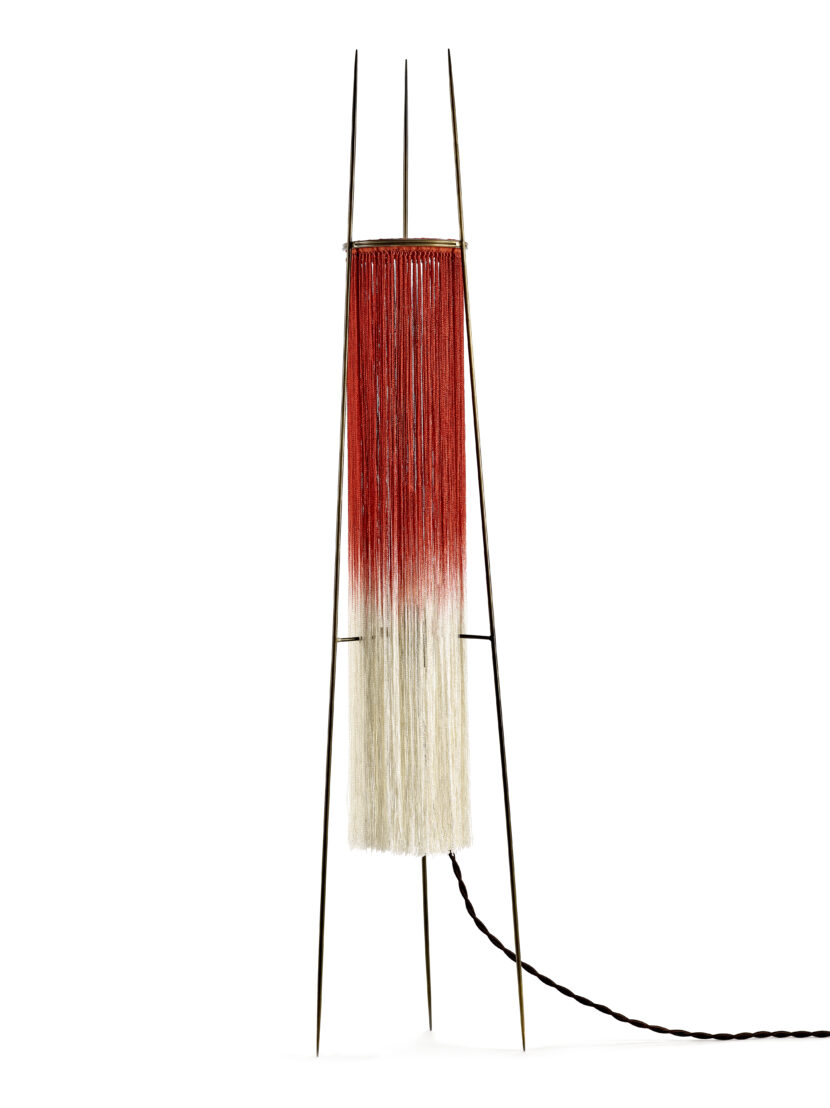 Serax_Kiki-Ann-Demeulemeester_packshot_scarlet-cream_02